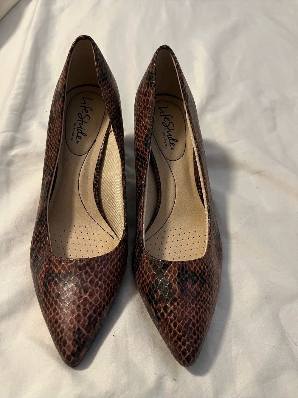 Life Stride Brown Snake-Print Pointed Pumps